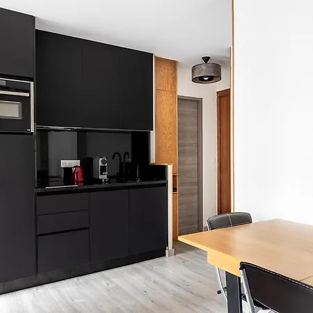 Apartament Avec Balcon, Proche De Paris Equipe *