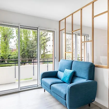 Apartament Avec Balcon, Proche De Paris Equipe *